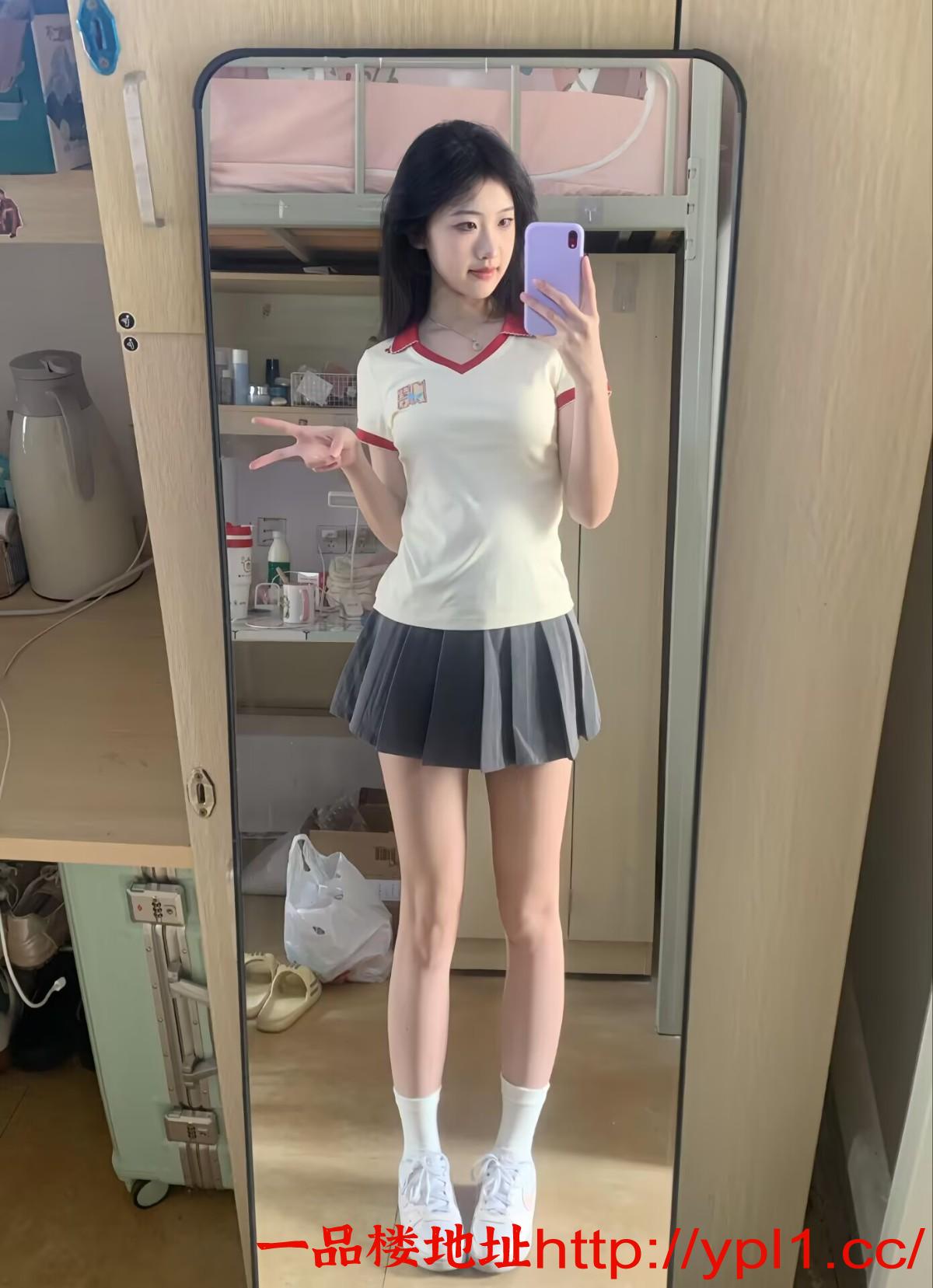 嫩妹兼职，嫩逼多水(可外出)