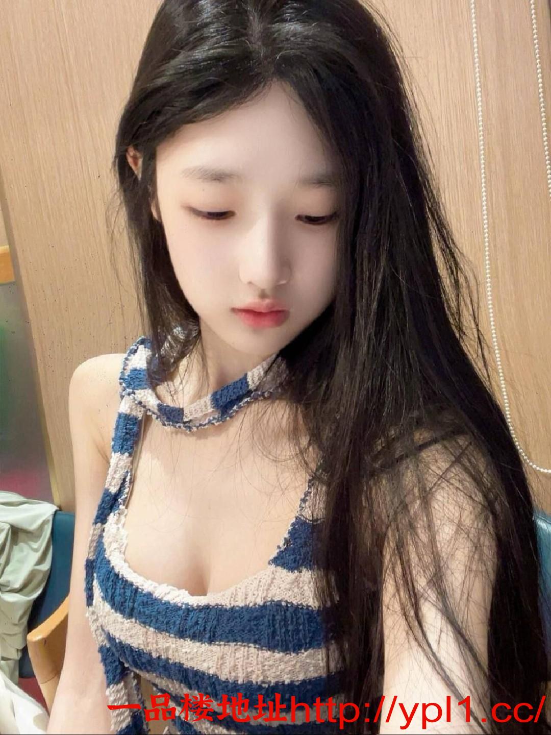 粉嫩白虎小萝莉兼职