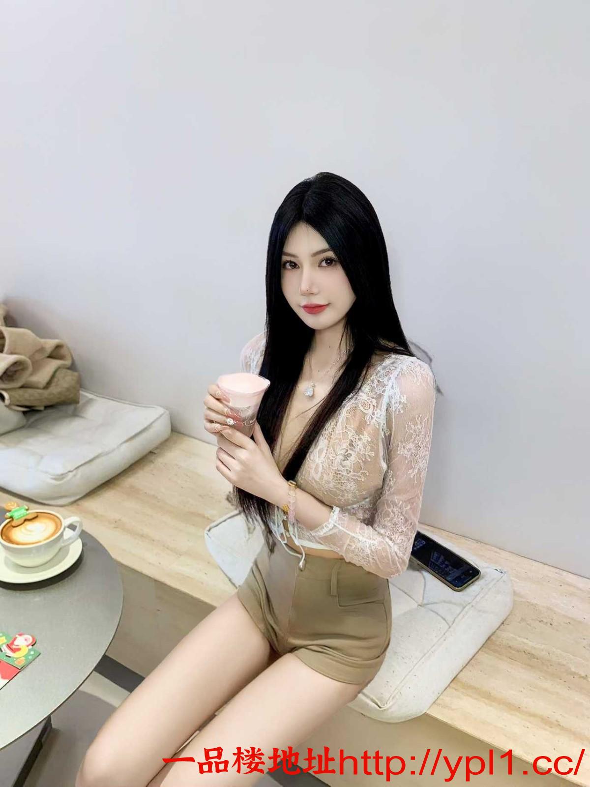 管城年轻高挑大奶妹