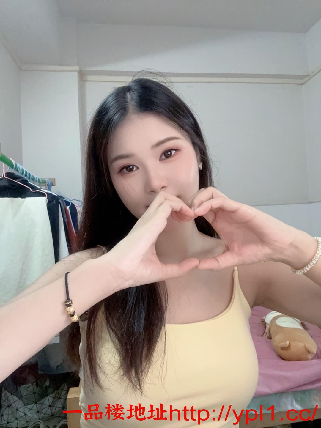 温柔粉嫩小穴紧 花样多