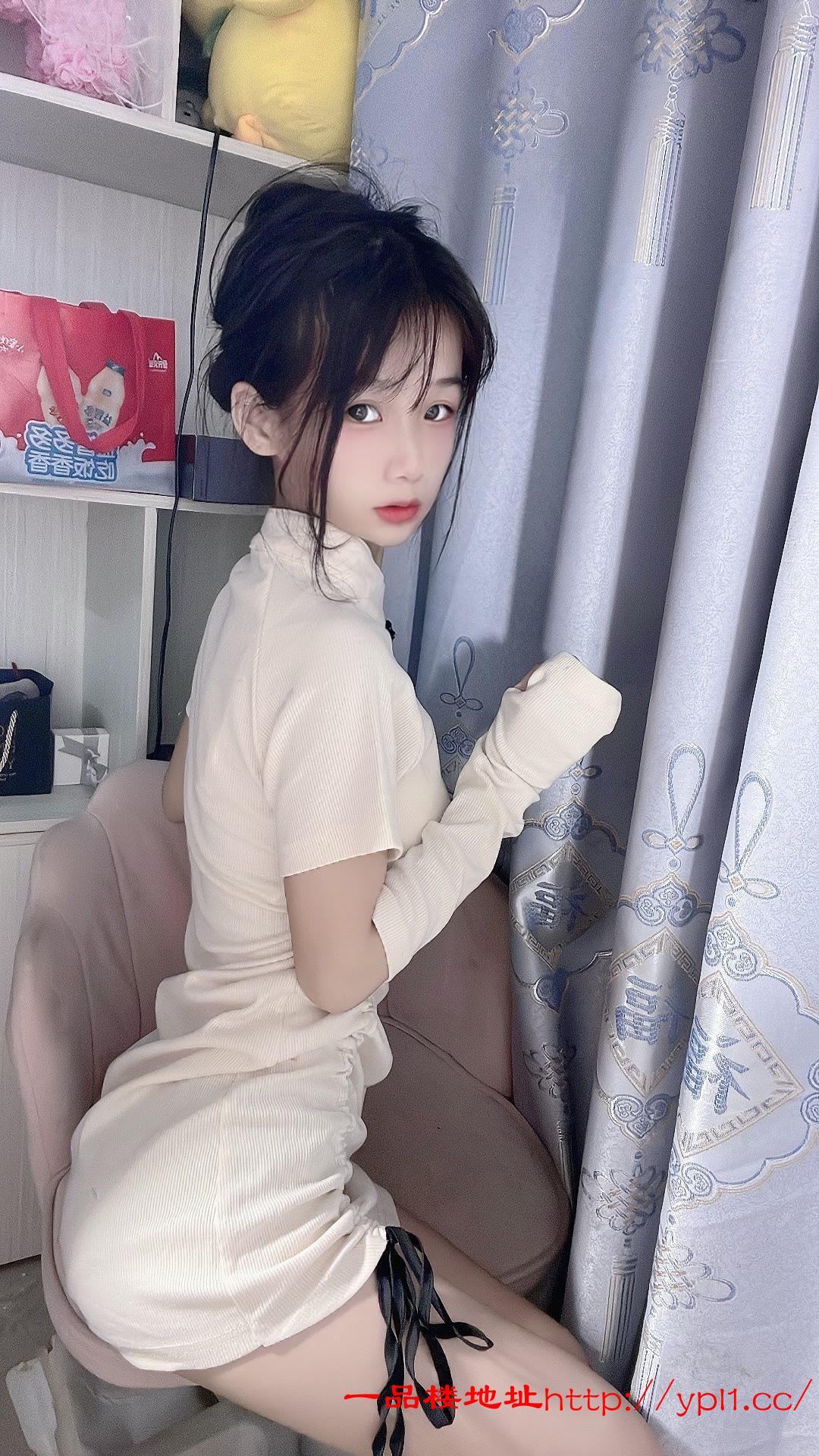 极品纯欲小野猫三点粉