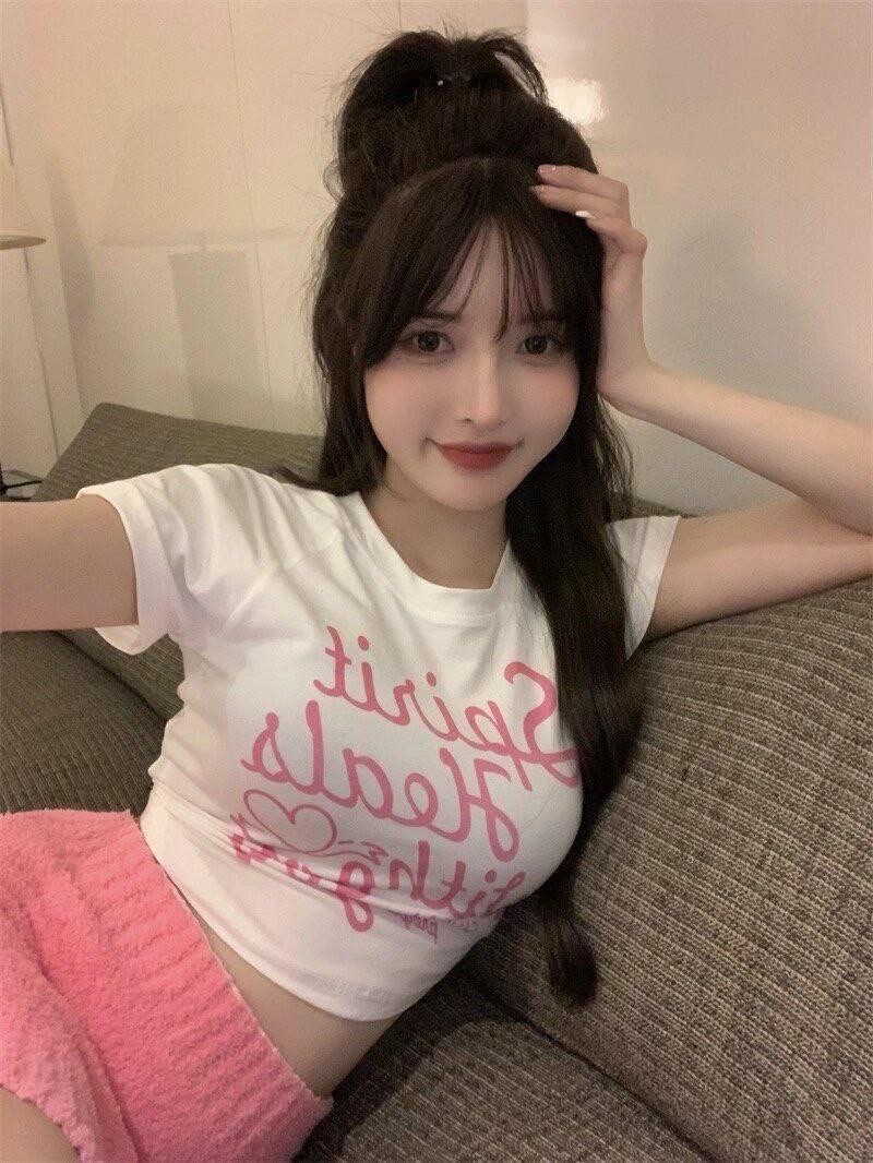 纯嫩妹刚刚下海 鲍鱼粉嫩水多