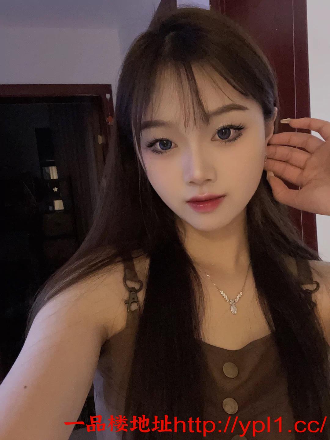 妹妹清纯粉嫩，可调教