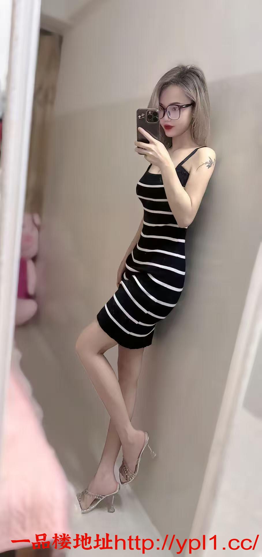 弋江长腿性感骚妹