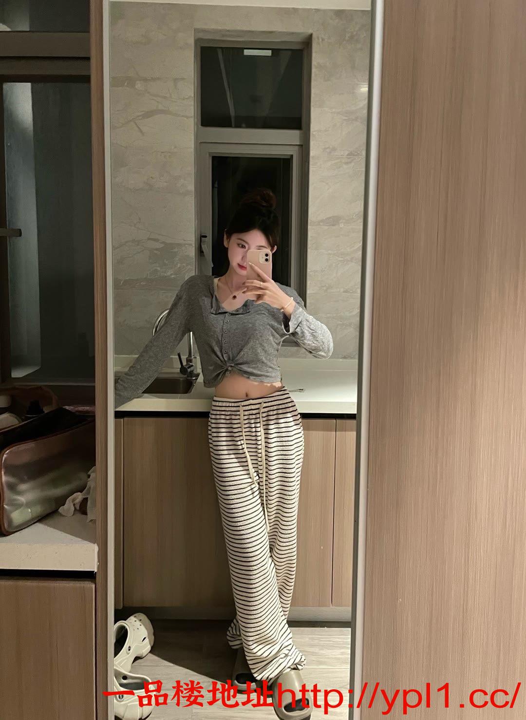 身材白净 性感温柔刚下海小姐姐