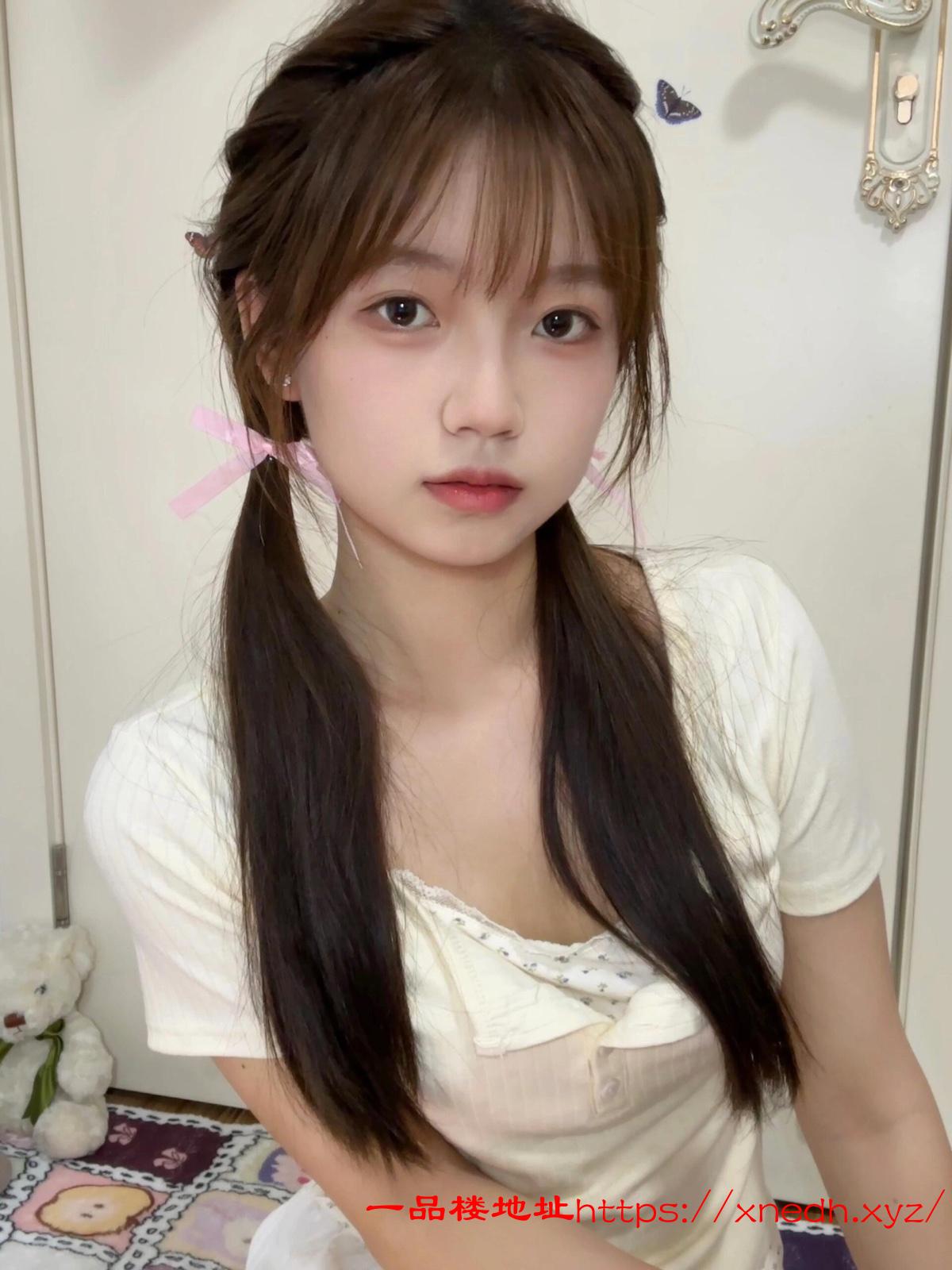 极品粉嫩大奶小白兔（可外）