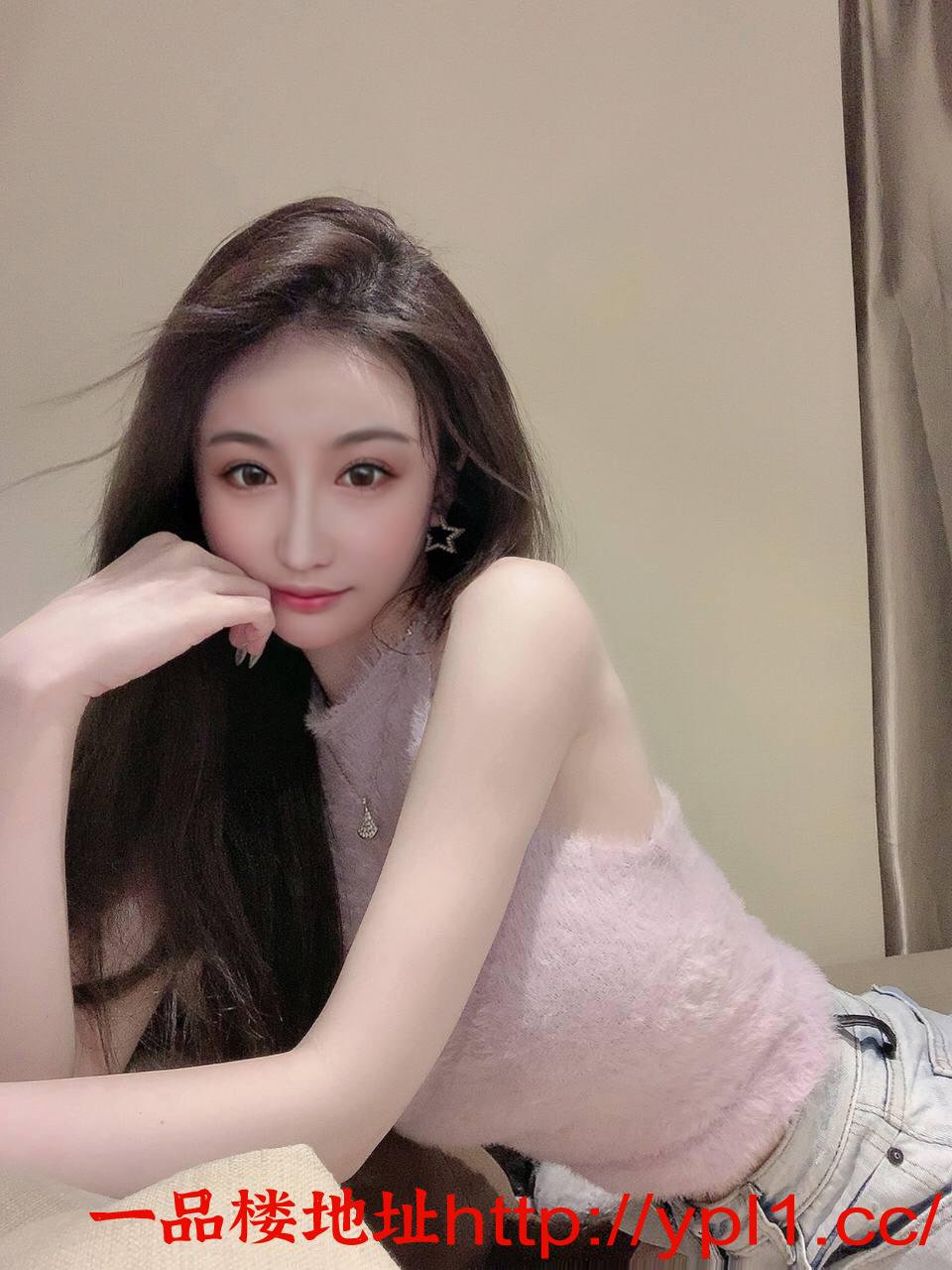 粉嫩鲍鱼水多妹子主动配合