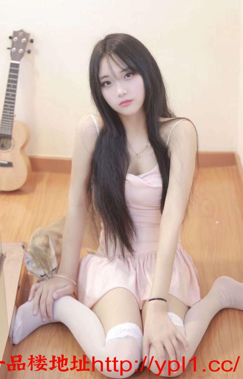 性感制服诱惑白虎鲍鱼妹妹