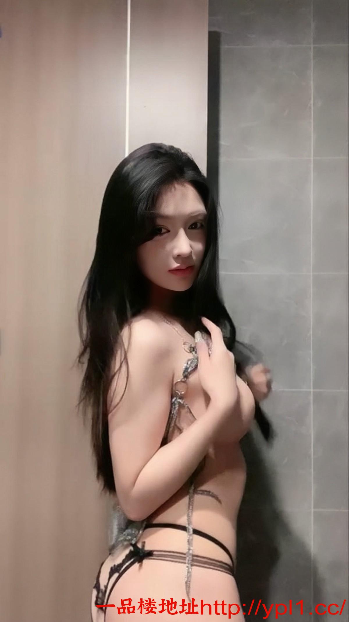 黑丝情趣内衣诱惑三粉多汁妹妹