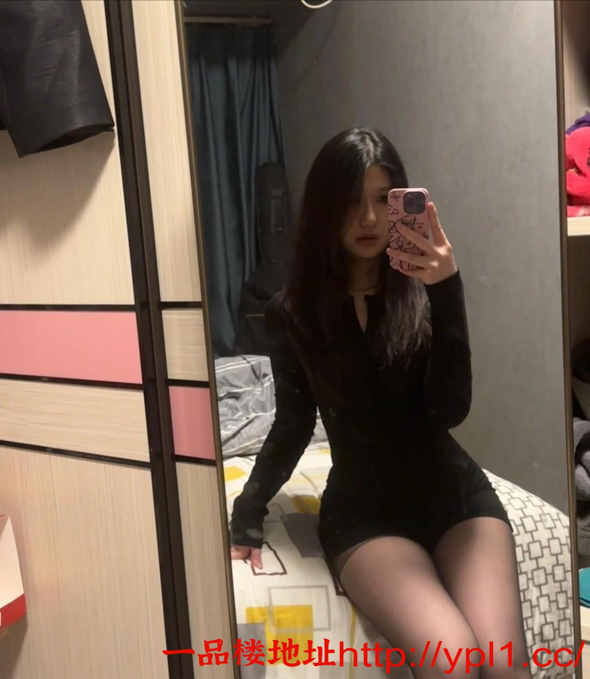 极品黑丝制服嫩妹会吸会舔（已验真人）