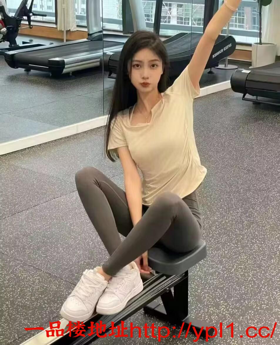 风骚大胸翘臀老师