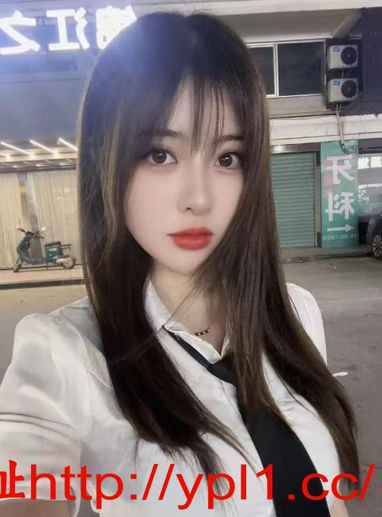 气质韵味小姐姐