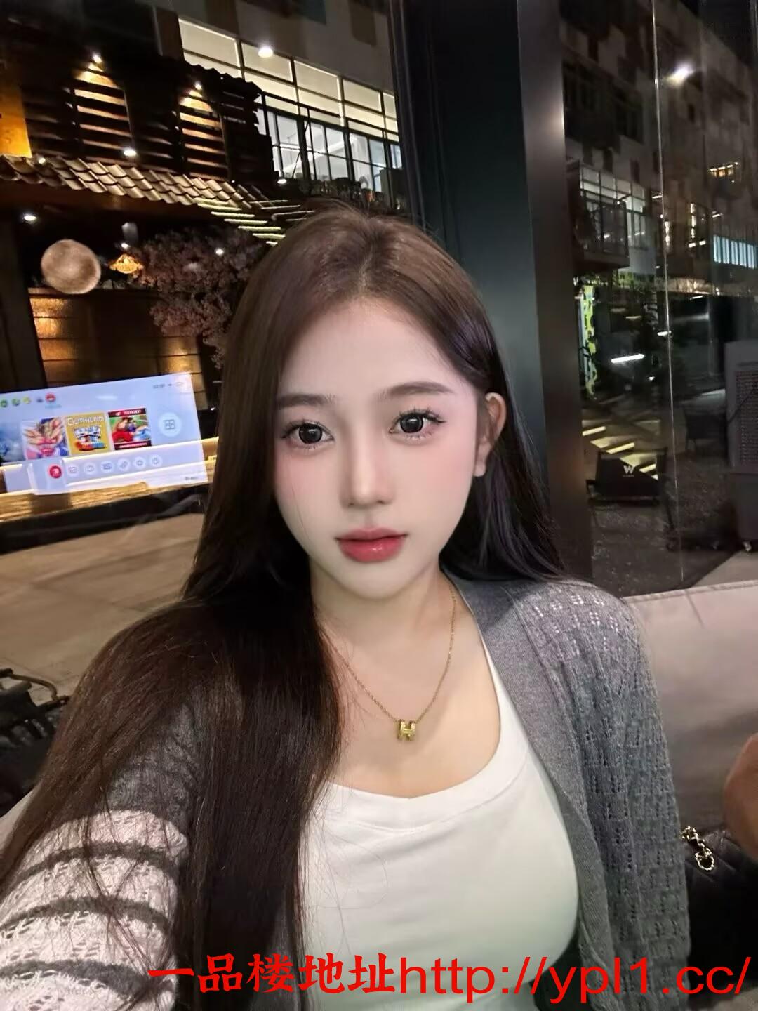 三点粉嫩骚比会喷水