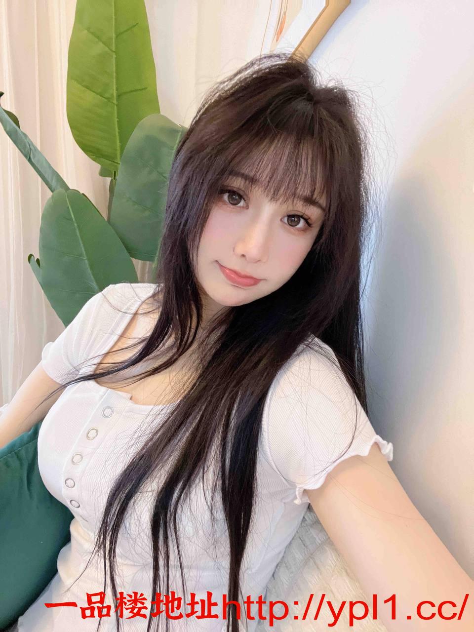 女孩白嫩皮肤 诱惑大长腿 可舔很骚