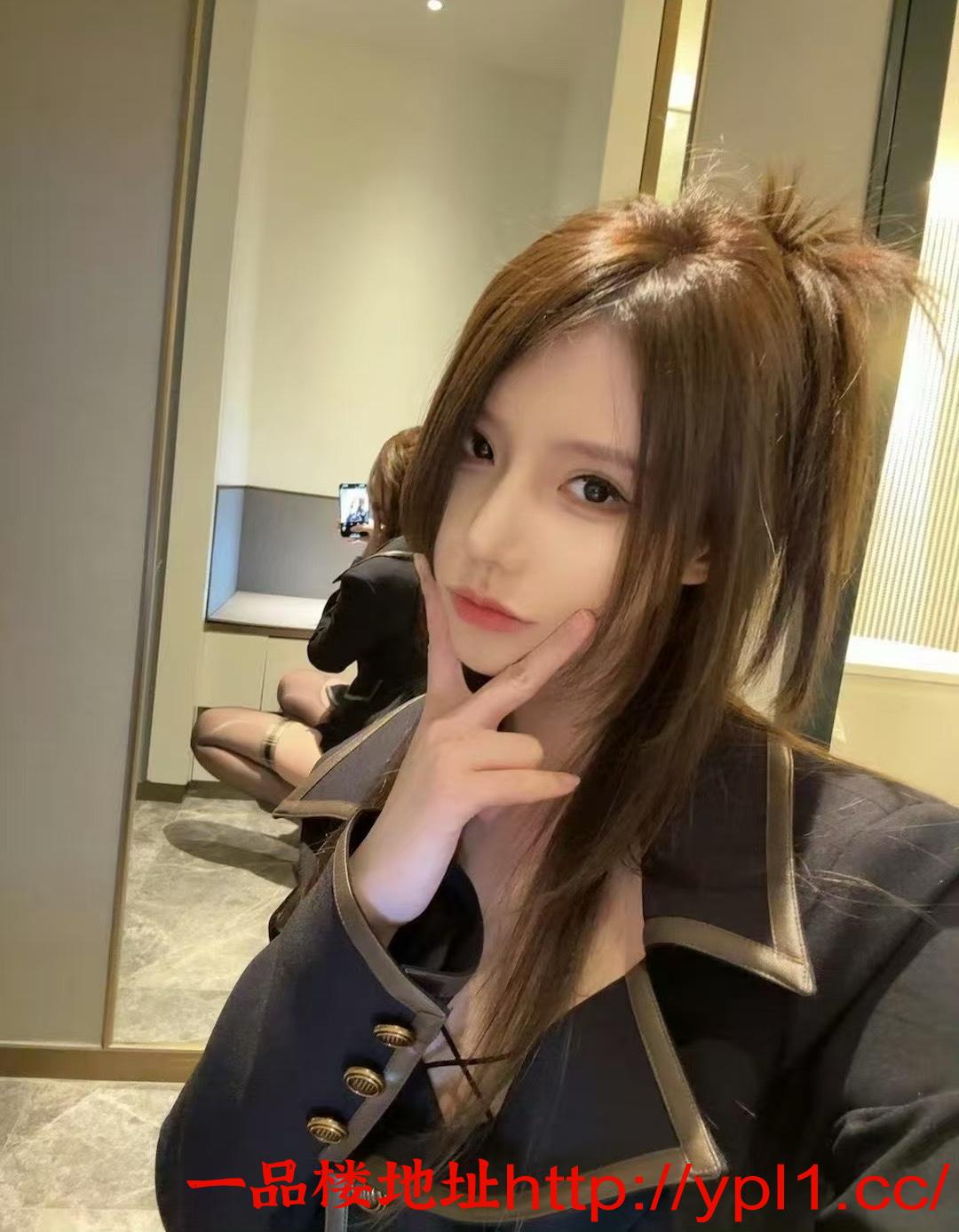 新茶 真实03做美甲小姐姐