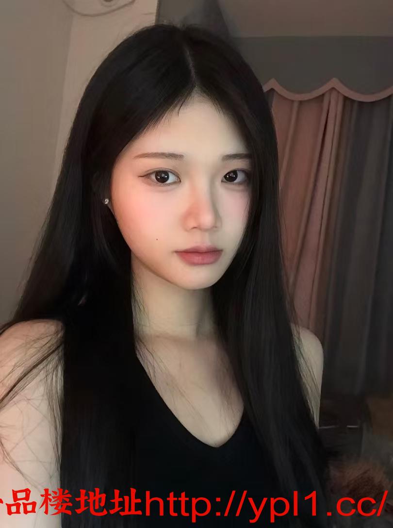 刚下海身材好皮肤白净小姐姐