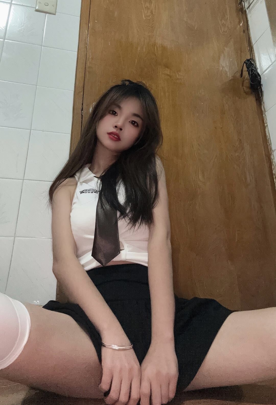 皮肤白白的软妹