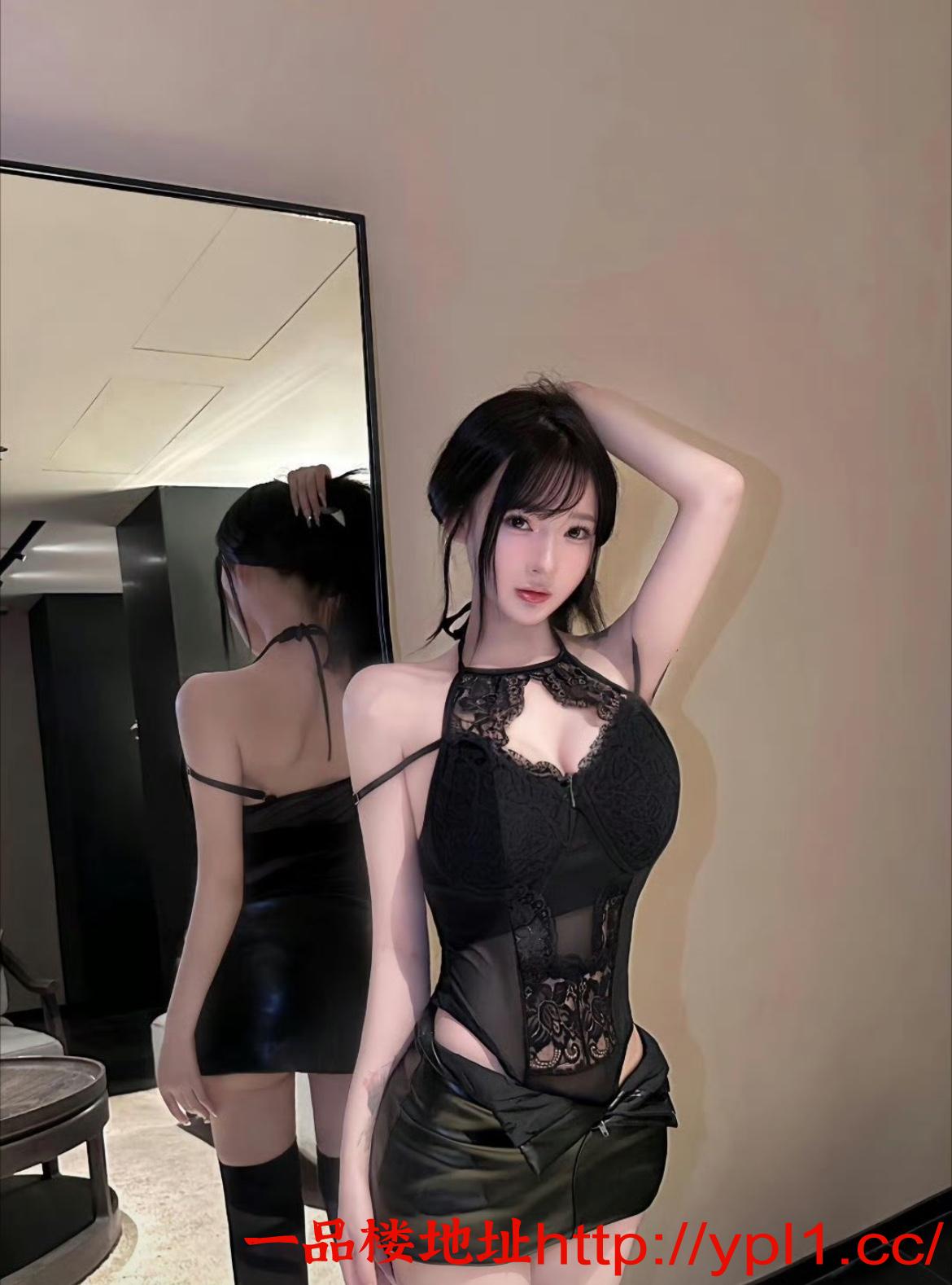 兼职御姐前凸后翘易高潮可颜射