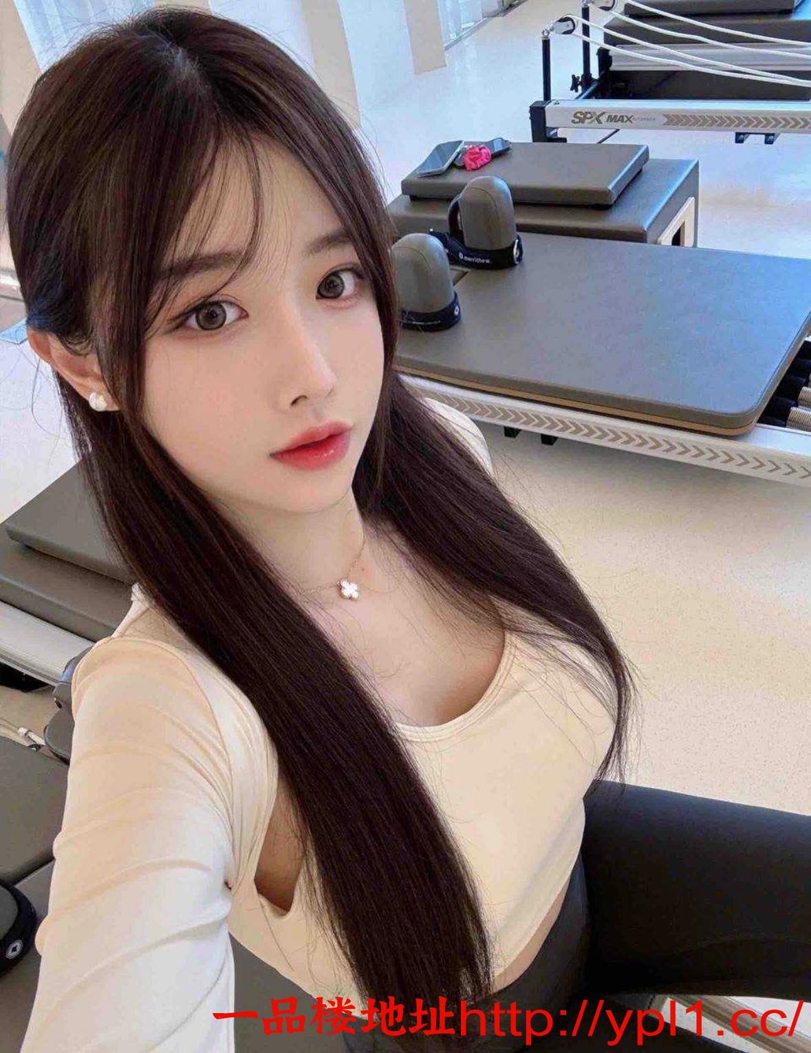 市玩起来很过瘾，身材实在难顶，屁股蜜桃型翘臀。