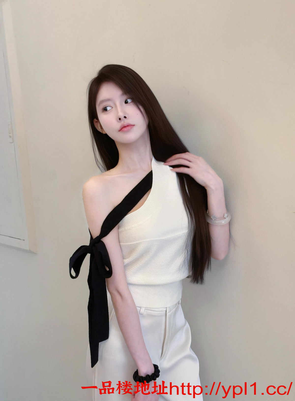 真实00后兼职幼师波大嫩逼(可外出)