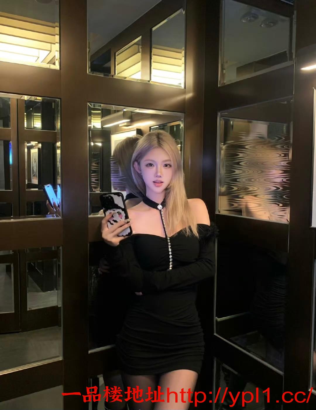 口爆大波年轻妹妹