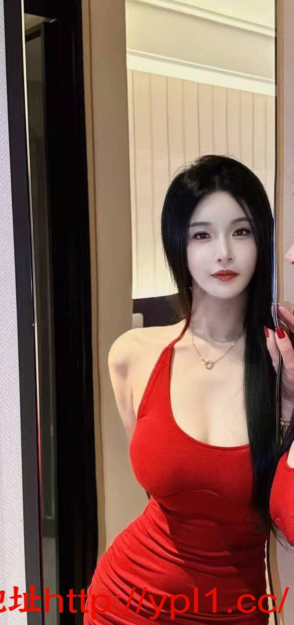 粉嫩诱人大奶御姐