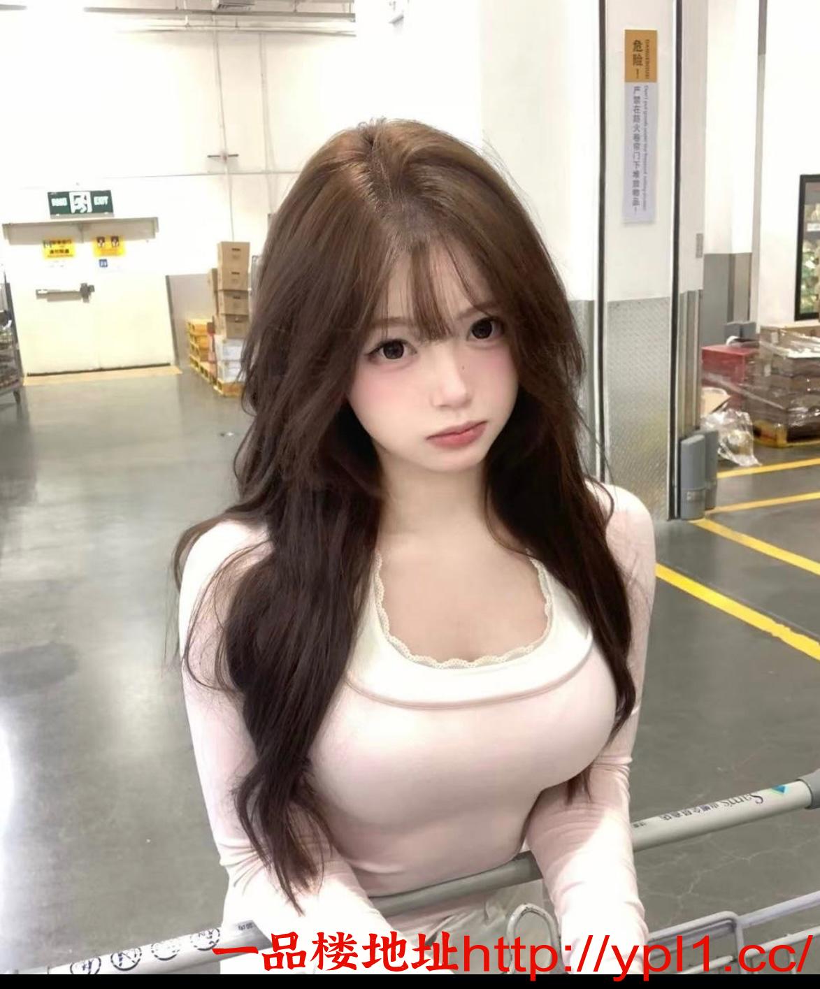 区极品美女:用点力我先高潮你在射