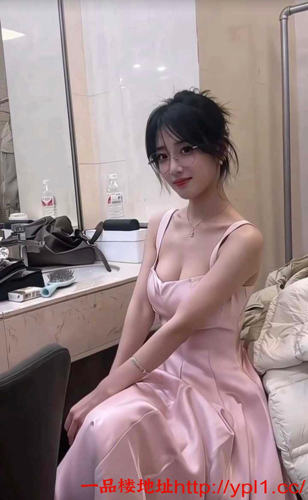 北京刚毕业逼紧多水皮肤嫩滑可语音可上门