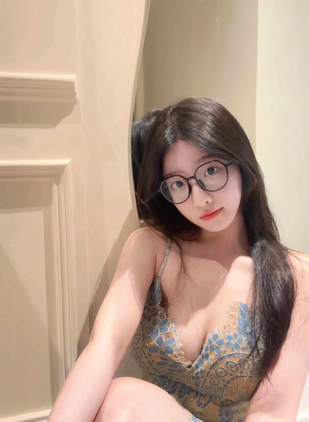 刚下海不久的小骚妹