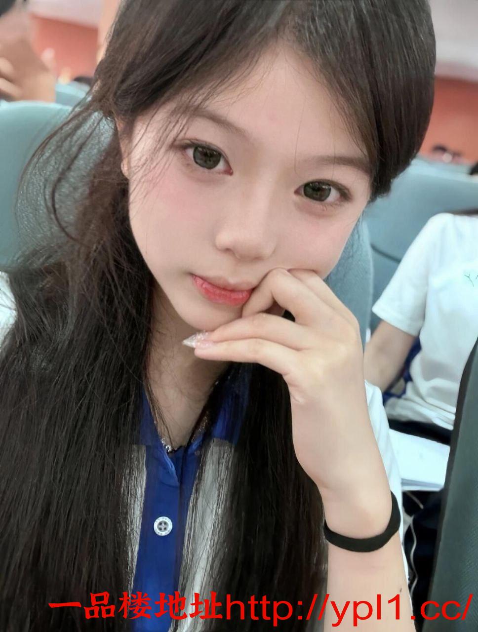 新茶19岁刚出海享受年轻的肉体极品淫妹口爆舌头灵活敏感体质易高潮！！