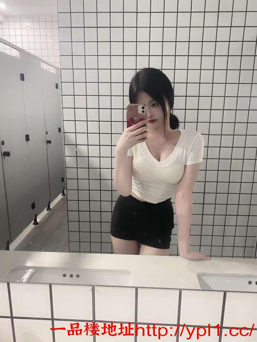 气质苗条身材好