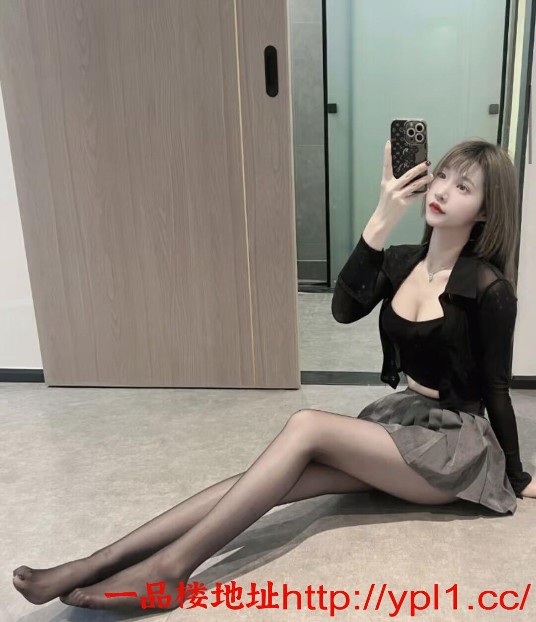 体验清纯的知性美