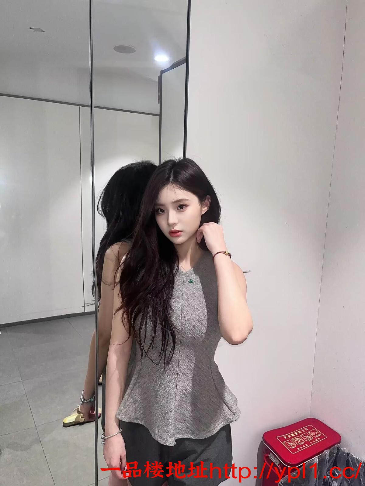 三点粉B紧水多小嫩妹(可外出)