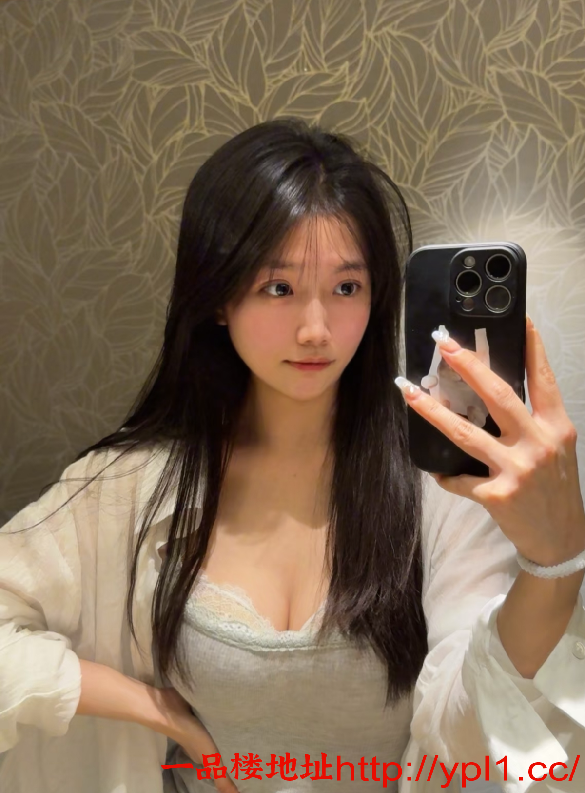 后入姐姐好爽逼逼超多水 下面还是粉色白虎