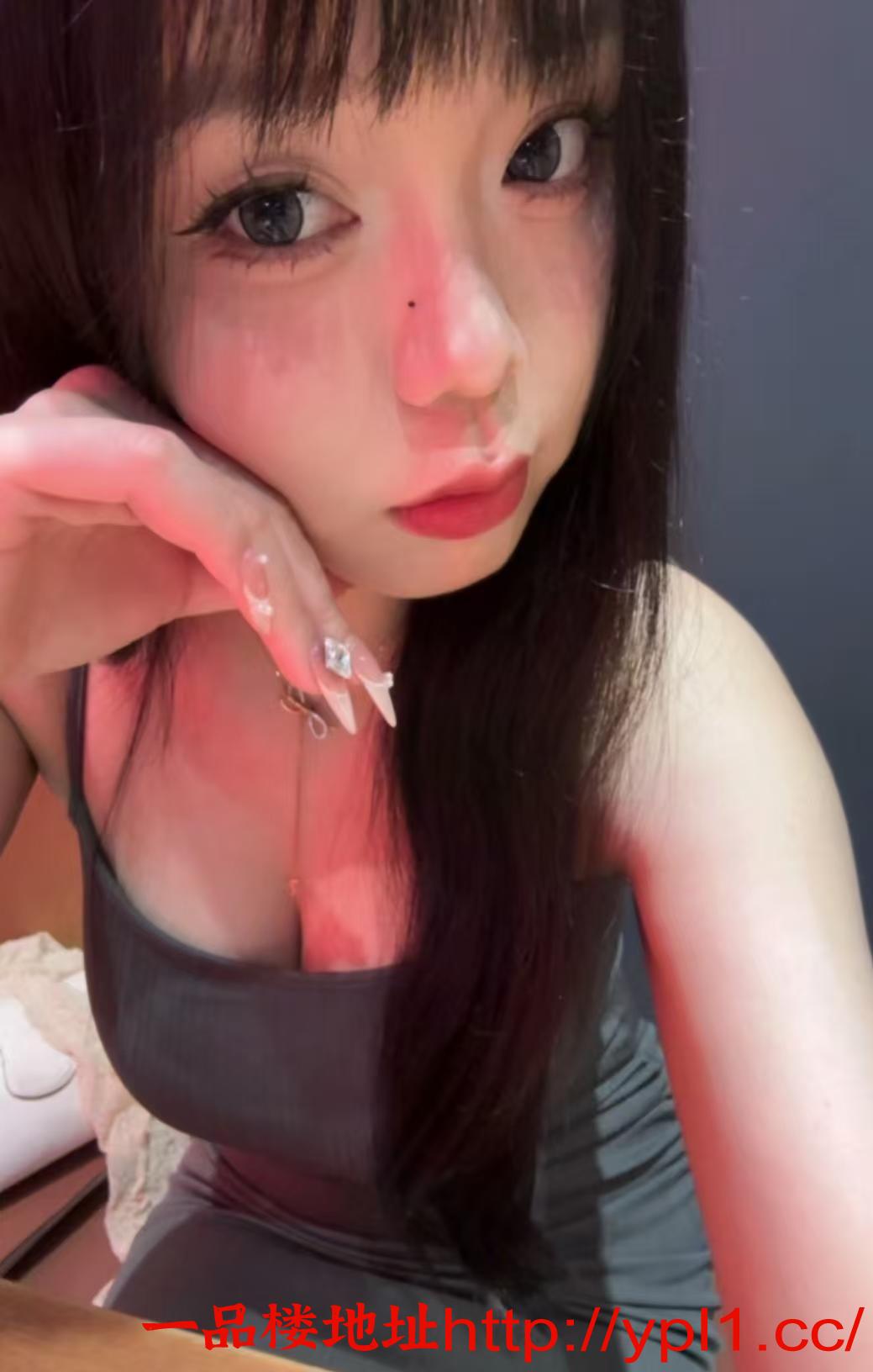 -性感尤物水嫩迷人