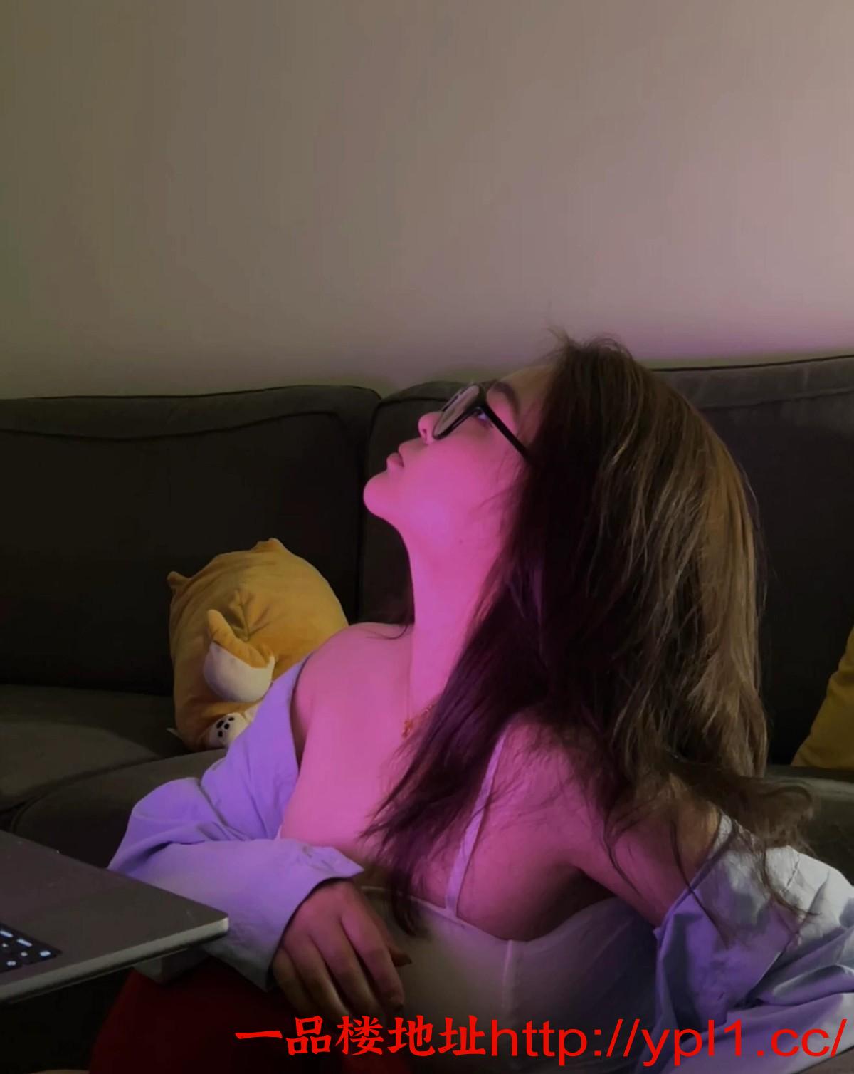 大奶子妹妹下海求爱