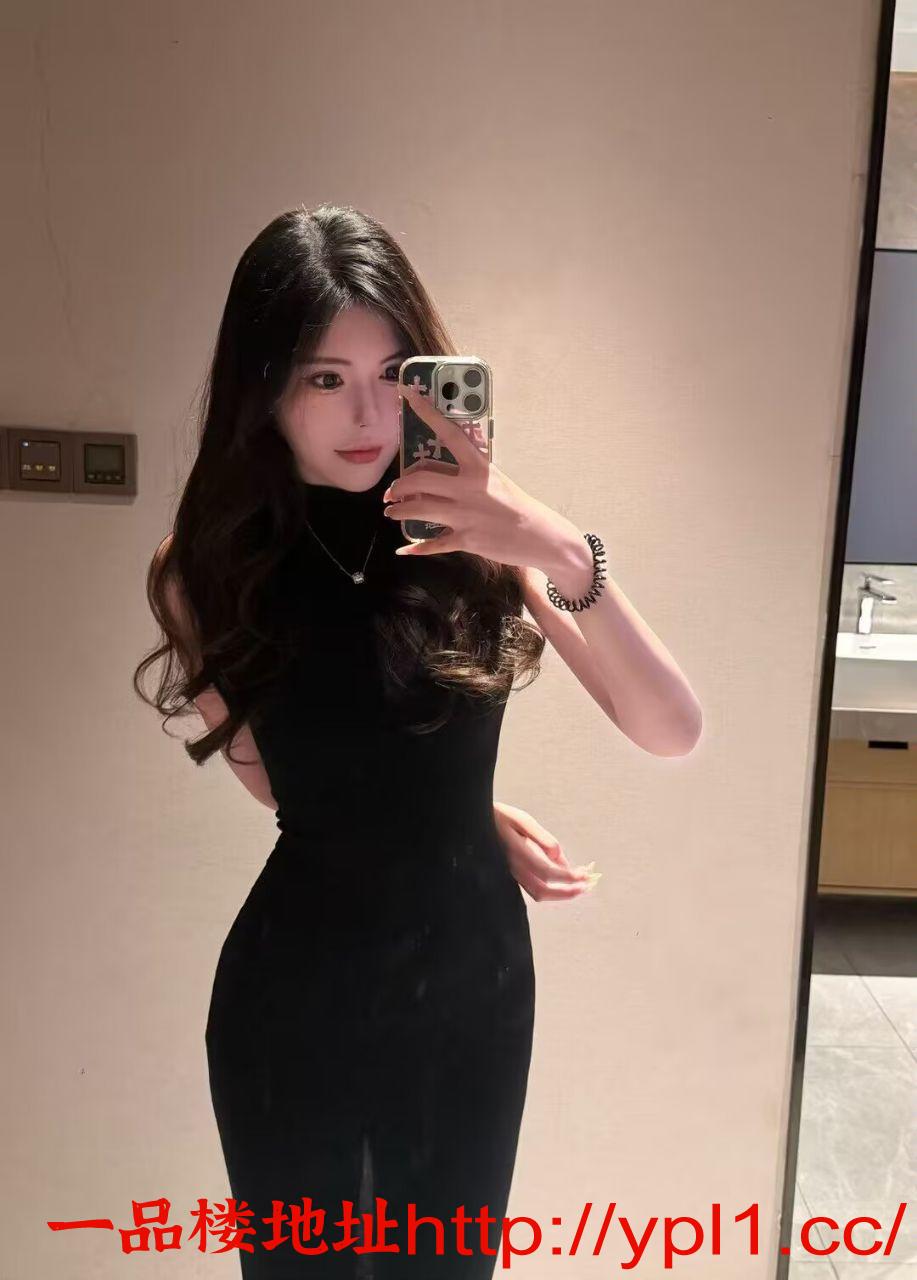 粉嫩紧凑小骚逼