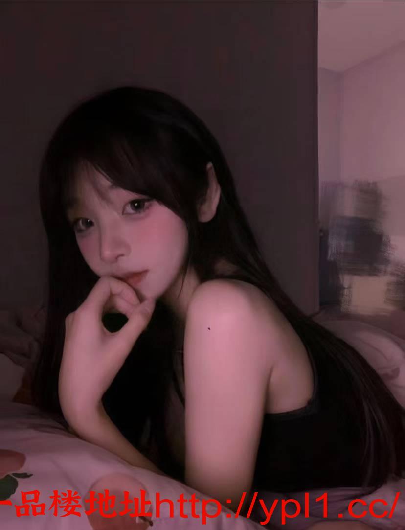 白虎粉嫩小骚逼操爆超得劲