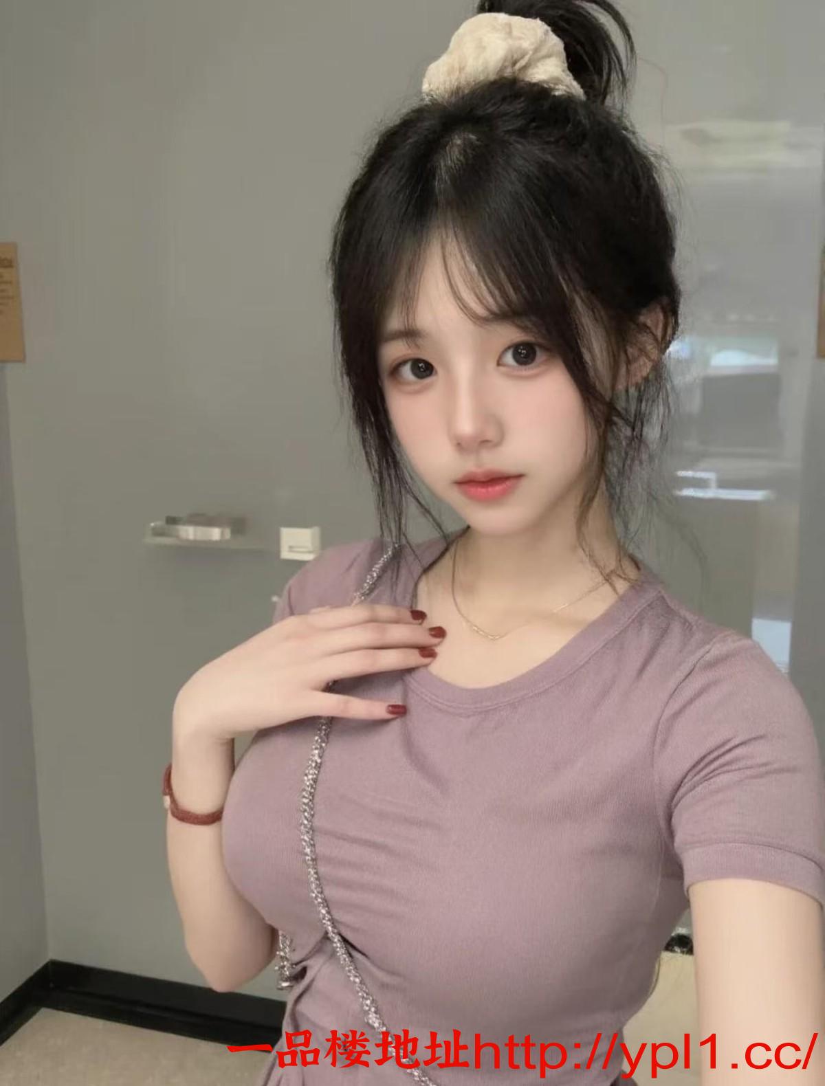 清纯女高中生兼职，刚成年