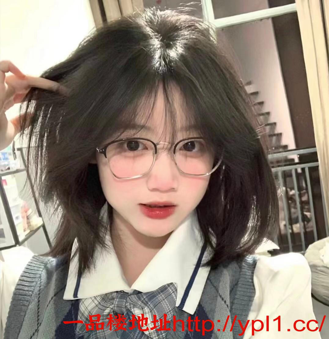 少女嫩逼，水多又紧