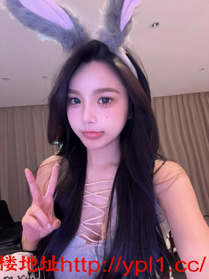 滨江颜值妞妞水多B紧好泄火