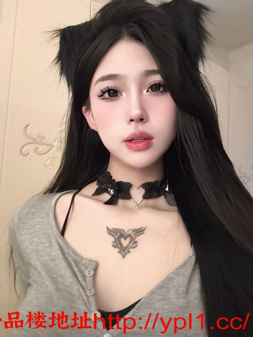 清纯嫩妹粉嫩多汁