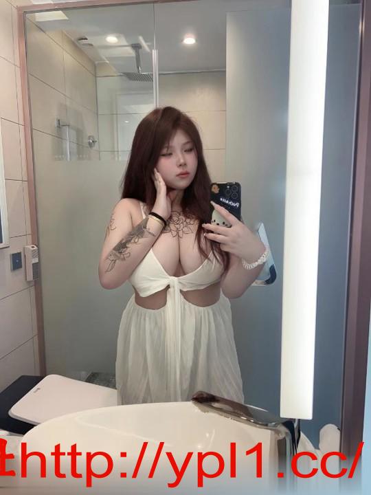 实惠兼职白嫩少妇