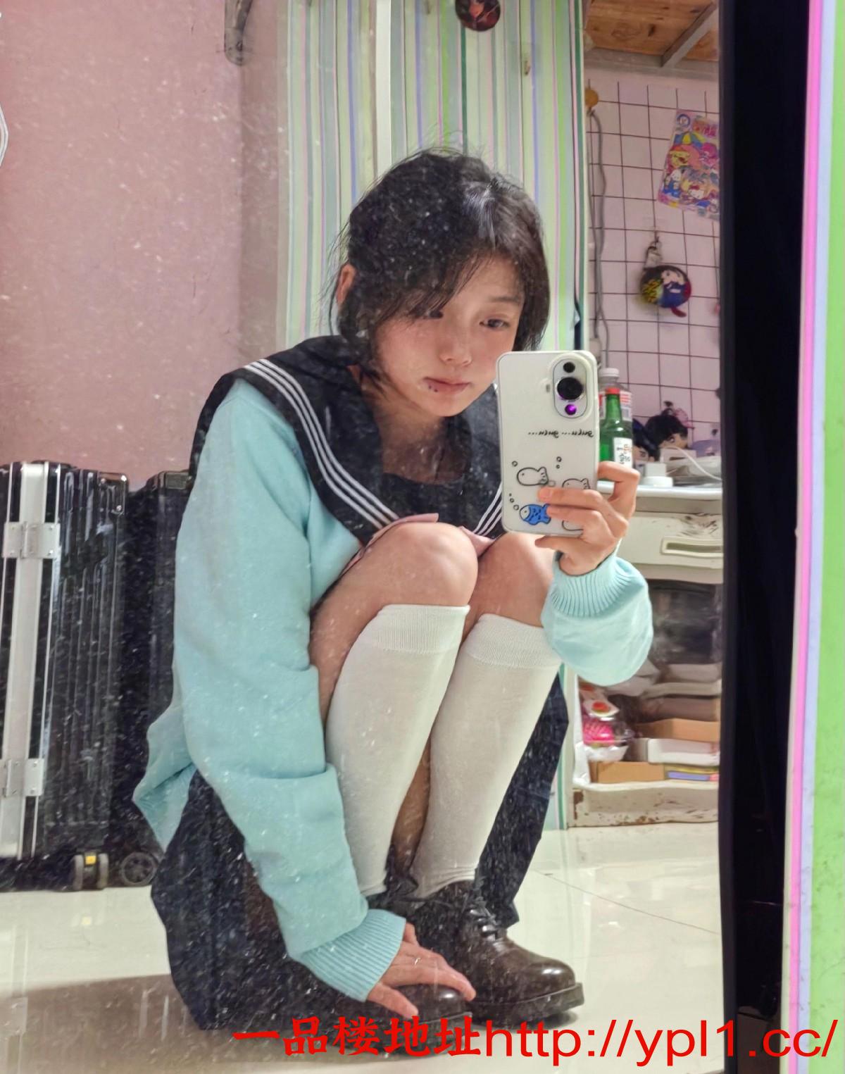 jk萝莉三通无套男人的肉便器