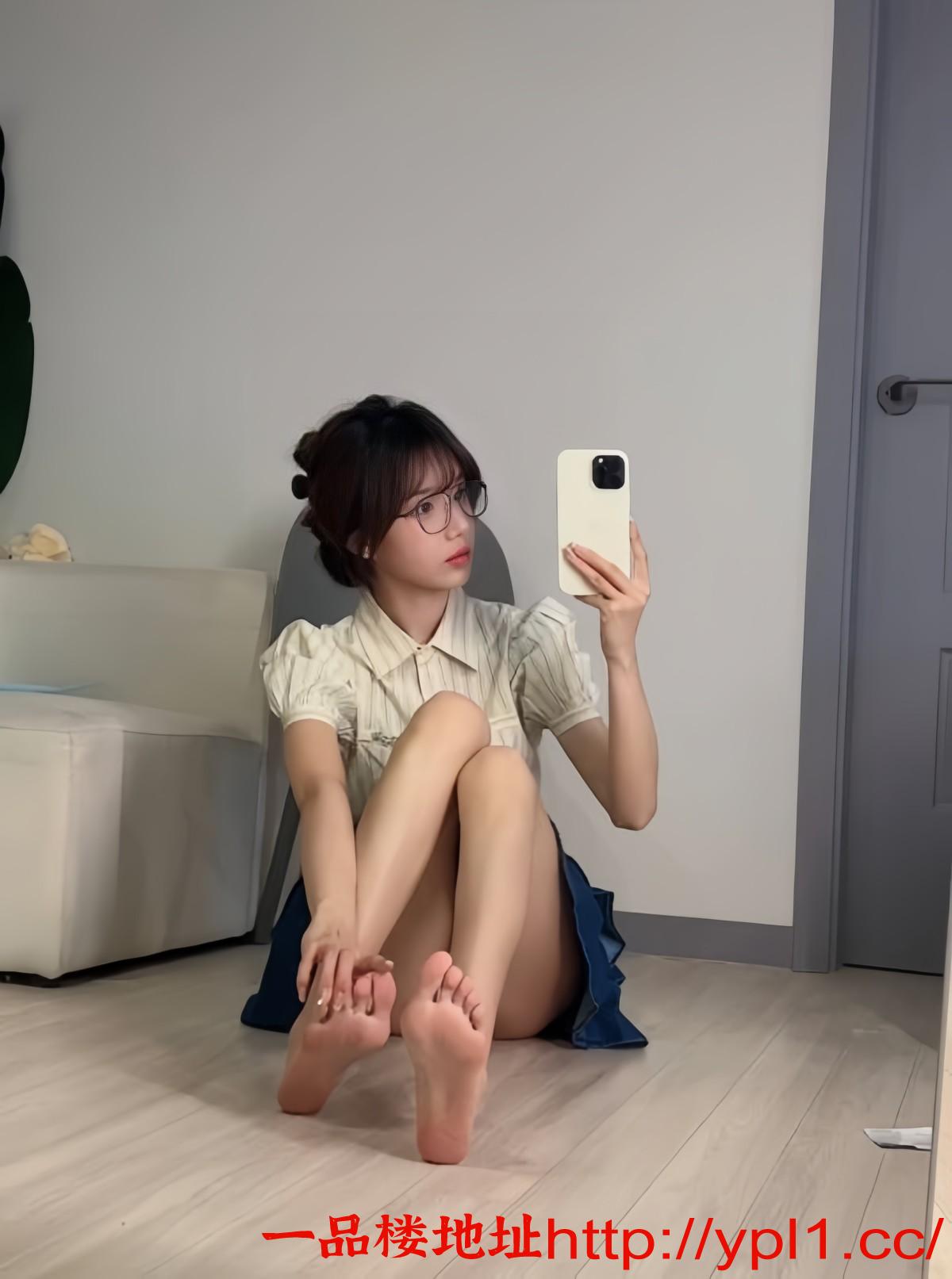 分享00后兼职嫩妹 初恋白虎听话乖巧会夹会舔意犹未尽(可外出)