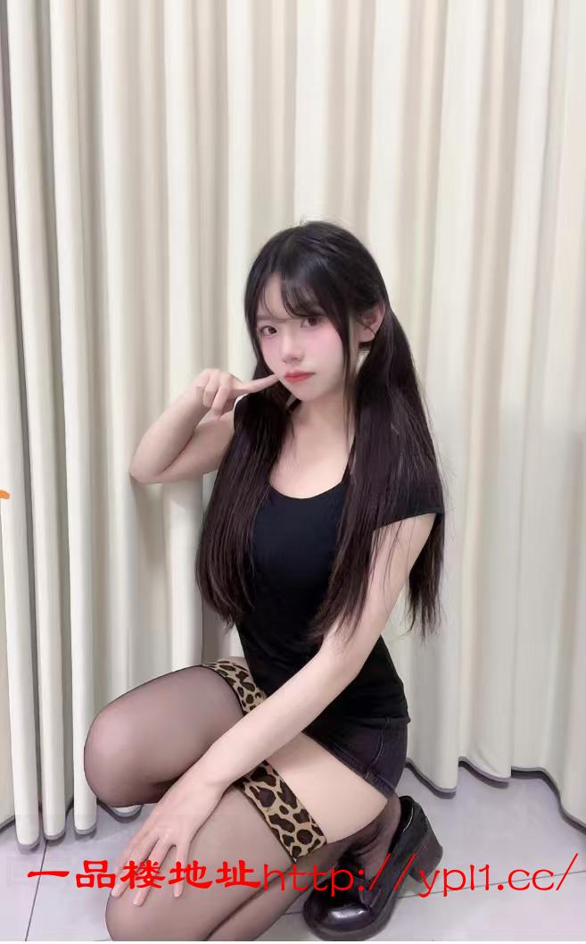 又甜又御的美女