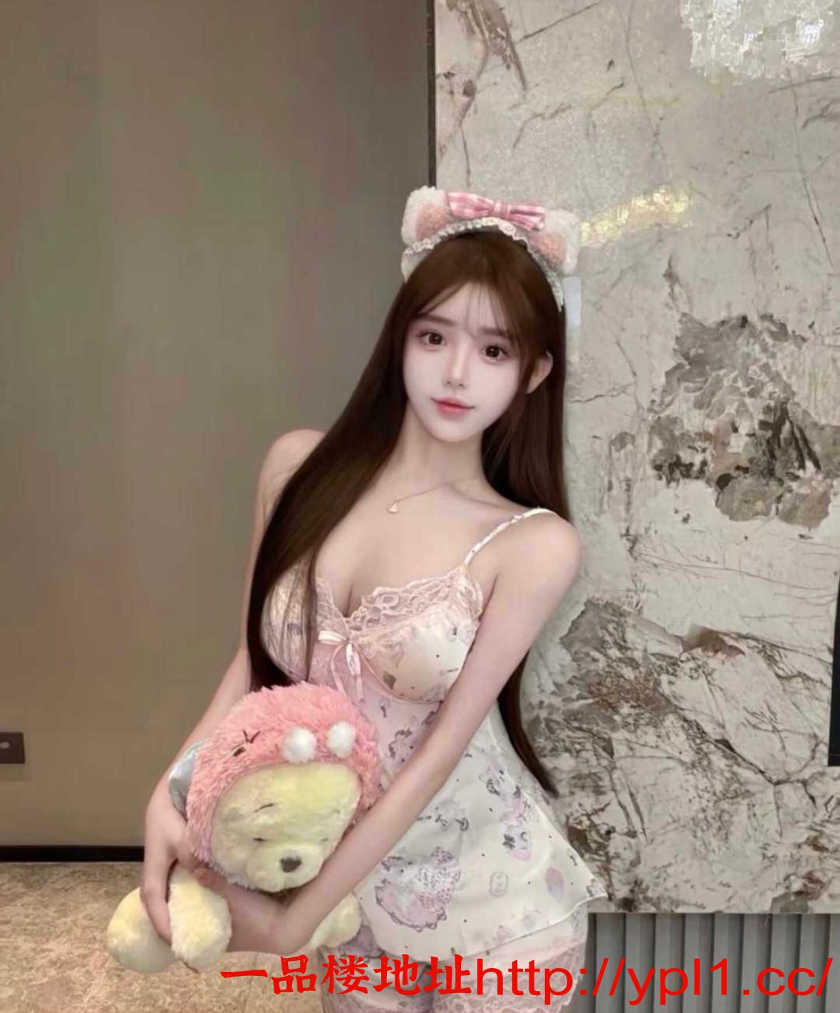 馒头逼的代表！超绝的变装白丝少女