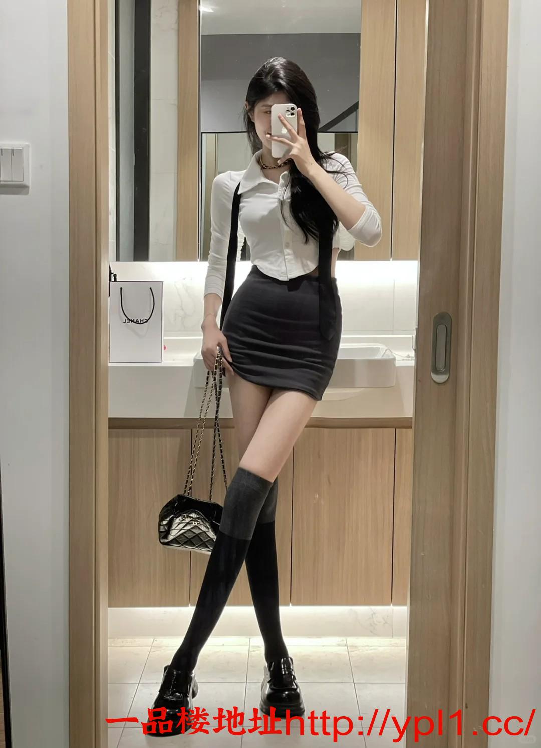 市美脚恋足，丝袜女神，丝足诱惑，小骚逼水多活好