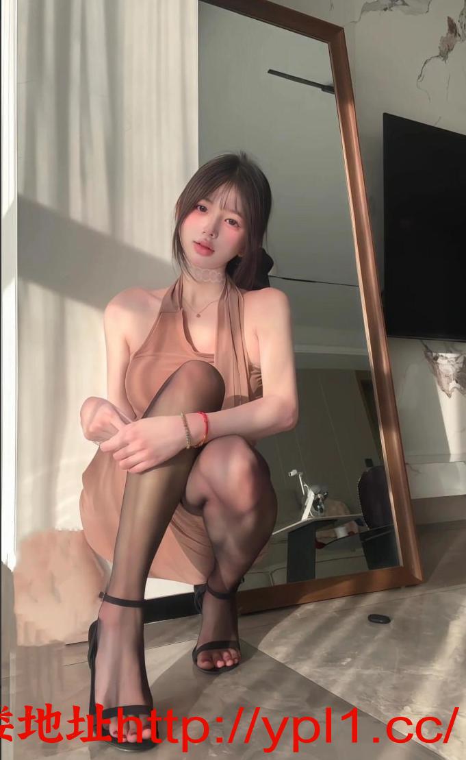 -粉嫩鲍鱼小穴超湿嫩淫荡