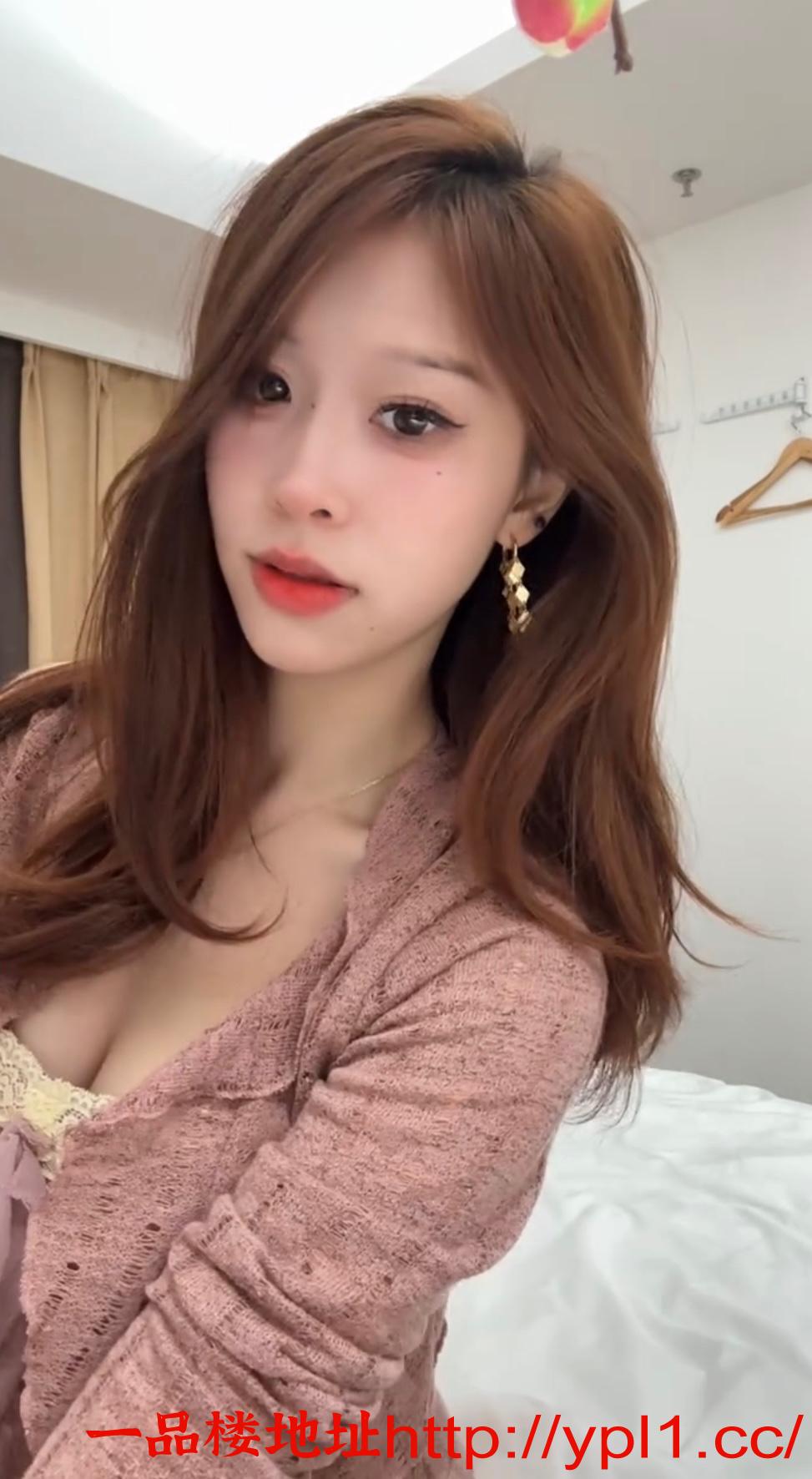 天津性感粉嫩身材非常棒的老师